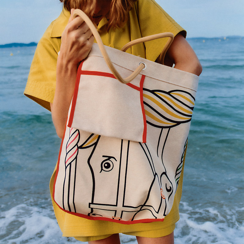 【印象的な馬シルエット】HERMES Quadrige ビーチバッグ 印象的な馬シルエット】HERMES Quadrige ビーチバッグ (HERMES
